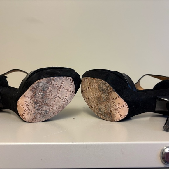 L.A.M.B. SAMMI Black Platform Sandals T-Strap Design 6" Stiletto Heels size 5.5 - Picture 7 of 8